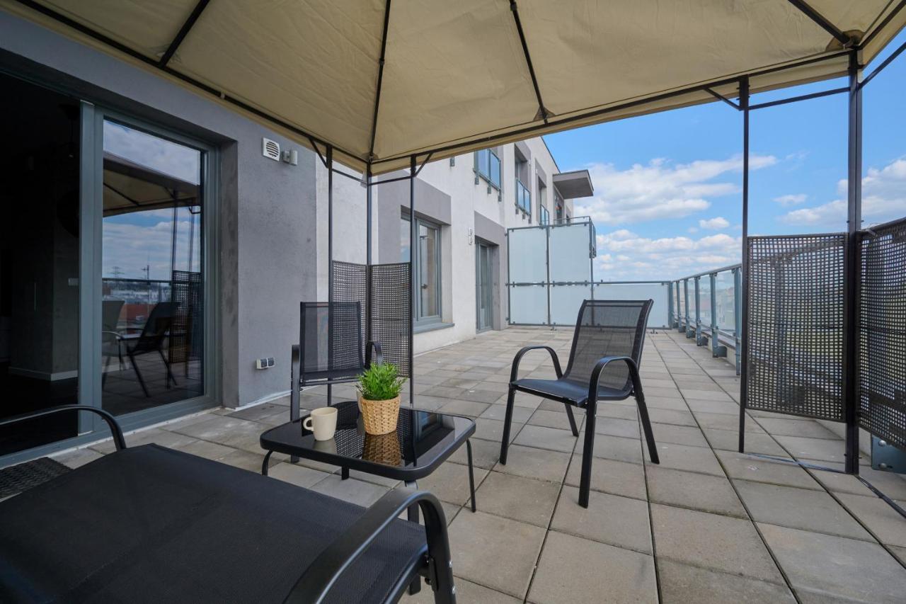 Stylish Kosciuszki Apartaments Near The Market Square With Free Garage Wroclaw By Noclegi Renters Exterior photo
